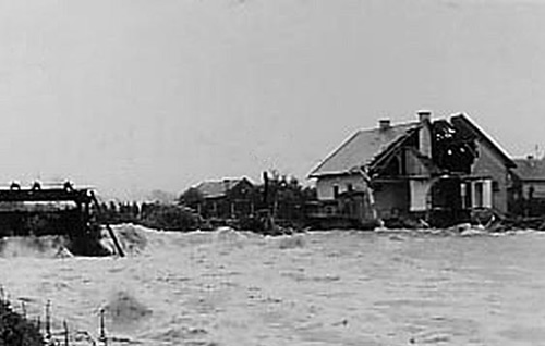 Das Haus im Hochwasser 1954